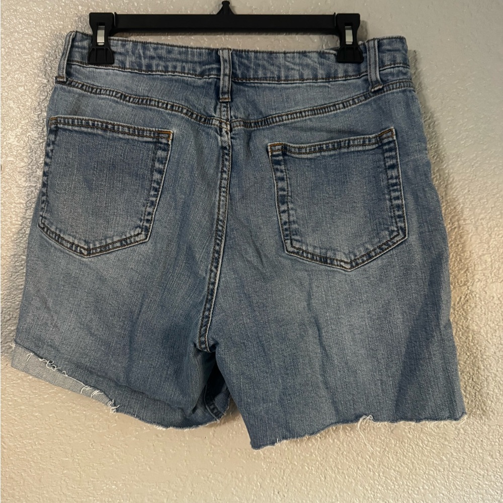 WallFlower Distressed Denim Shorts – Size M - Picture 3 of 5